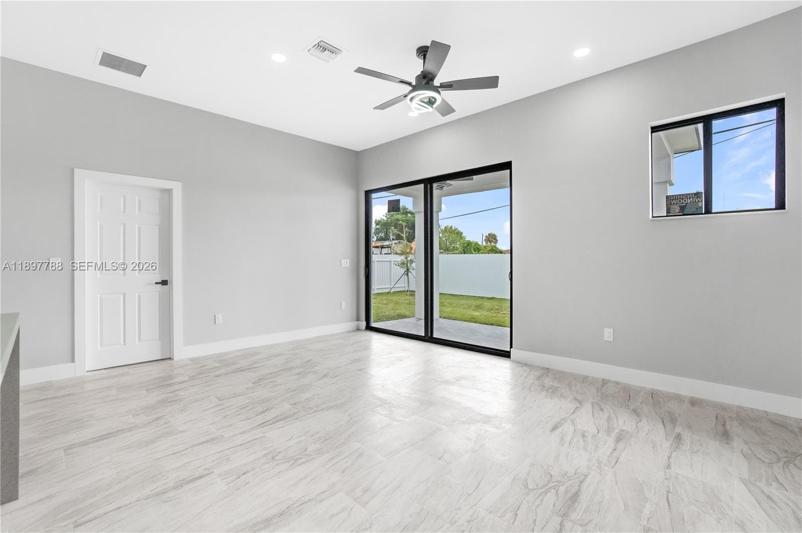 5270 Plunkett St photo 26