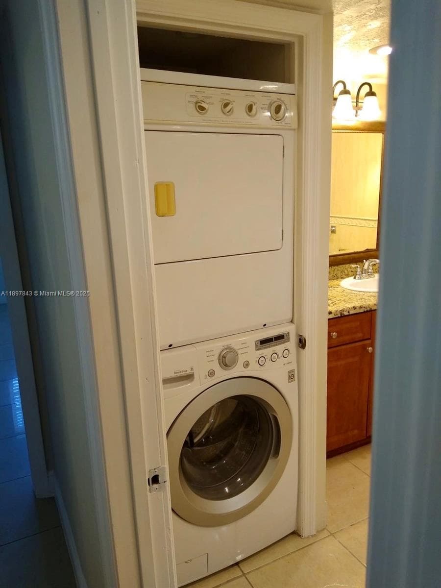 VILLAGE AT DADELAND CONDO · #K-108 in Miami - Photo 10