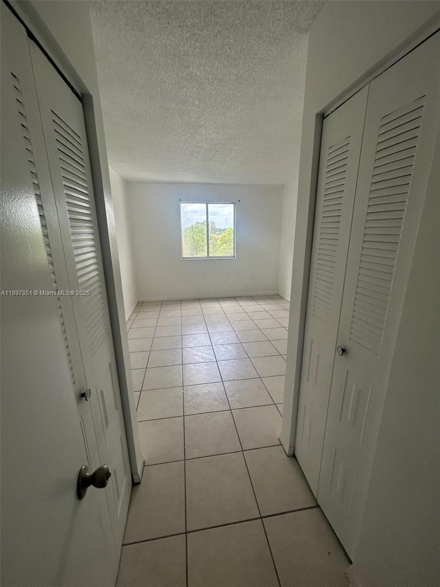 Kendall  Lake Towers · #503 in Miami - Photo 6