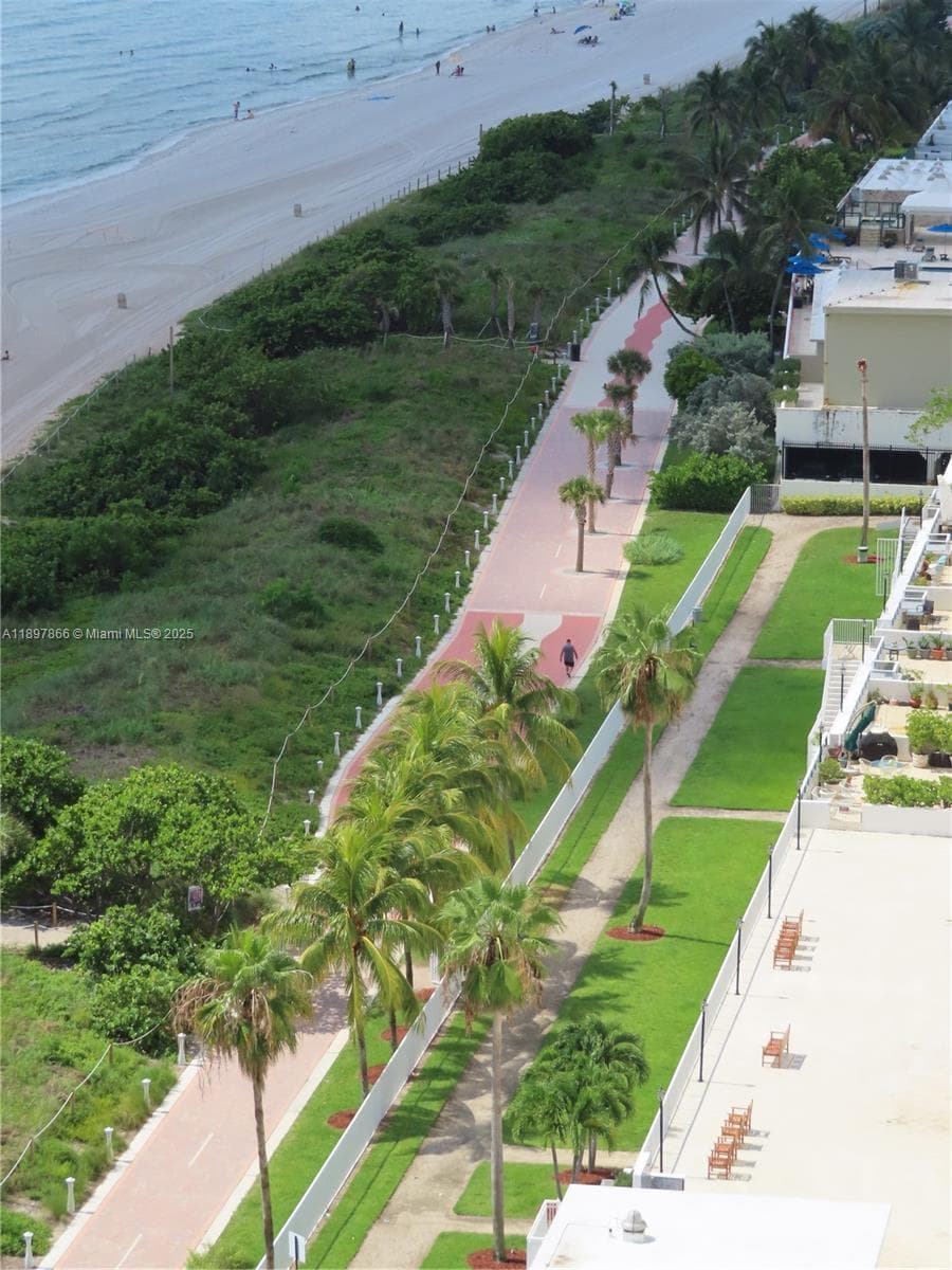 ARLEN BEACH CONDO · #1207 in Miami Beach - Photo 44