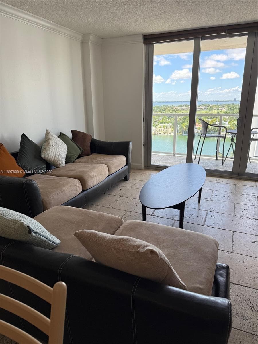 ARLEN BEACH CONDO · #1207 in Miami Beach - Photo 4