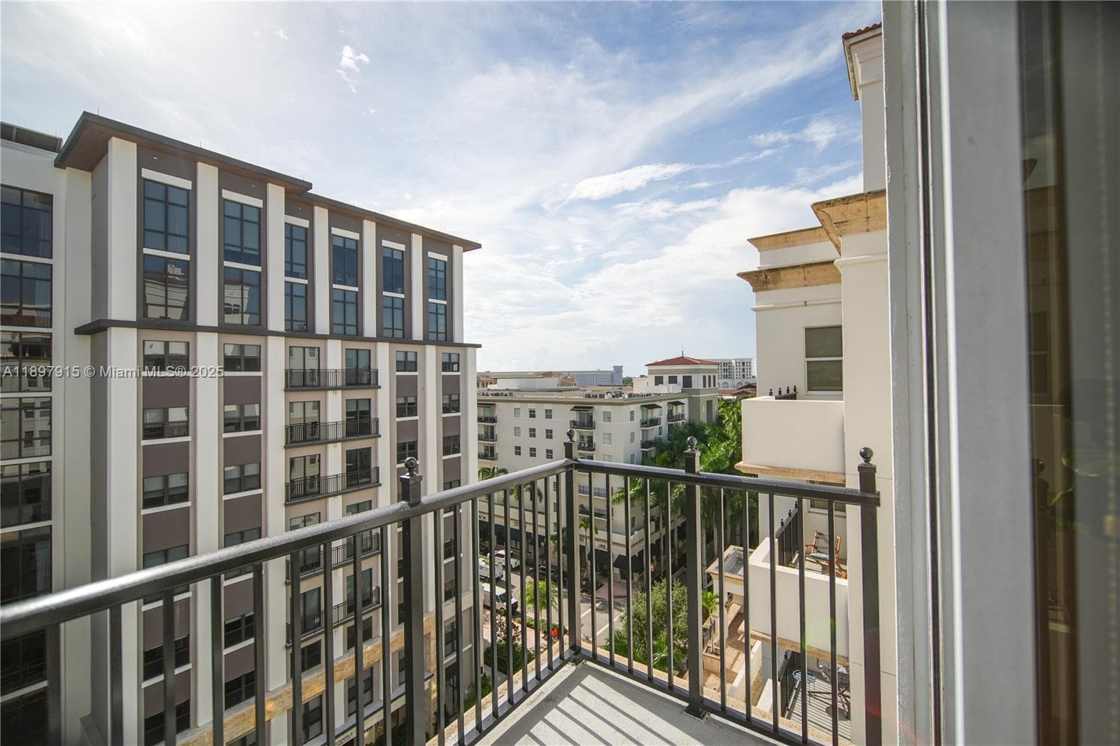 ONE VILLAGE PLACE CONDO · #916 in Coral Gables - Photo 12