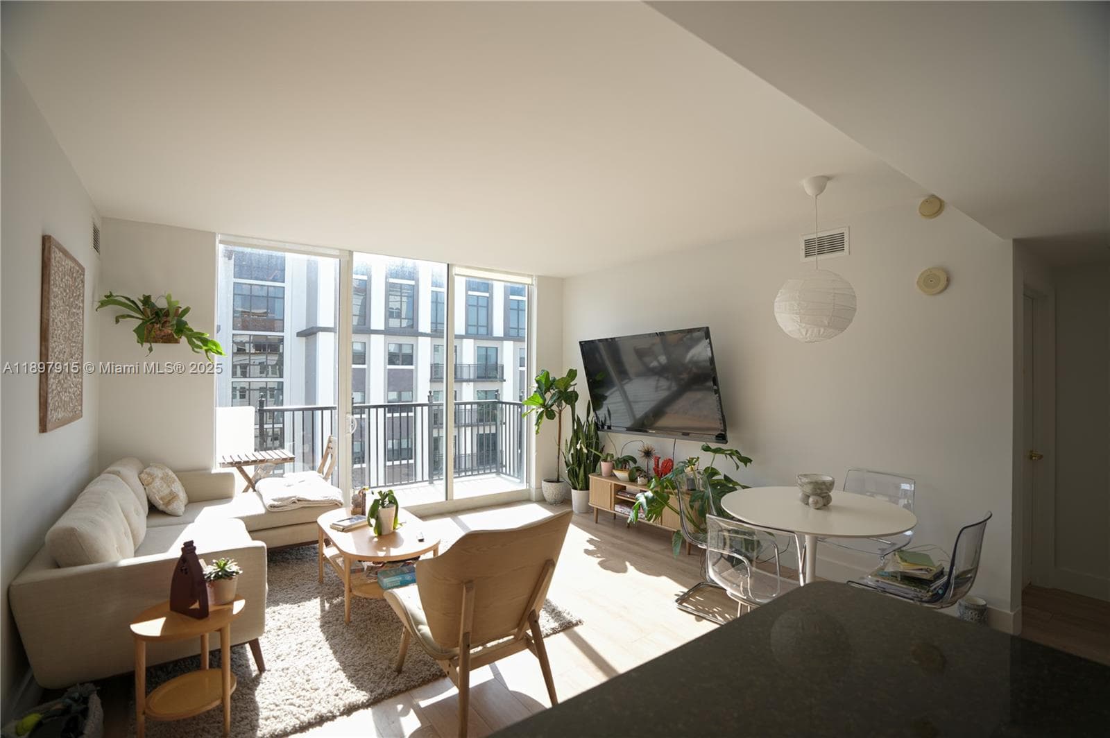 ONE VILLAGE PLACE CONDO · #916 in Coral Gables - Photo 1