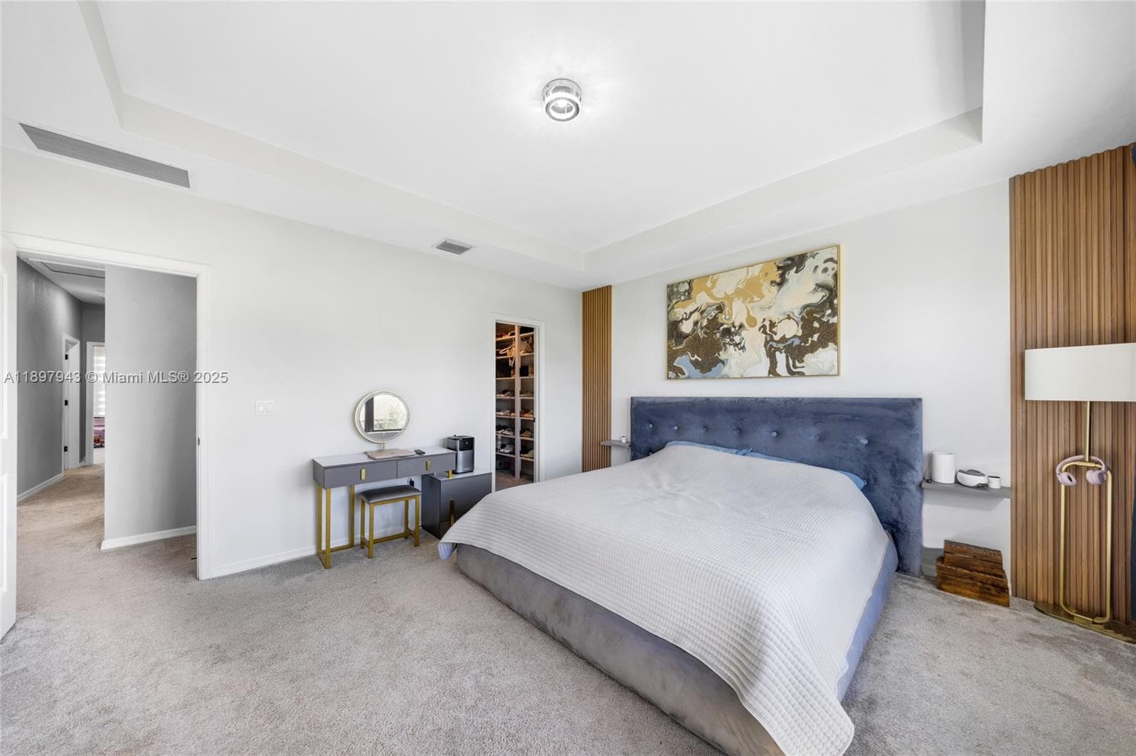 2454 Primrose Pl photo 22