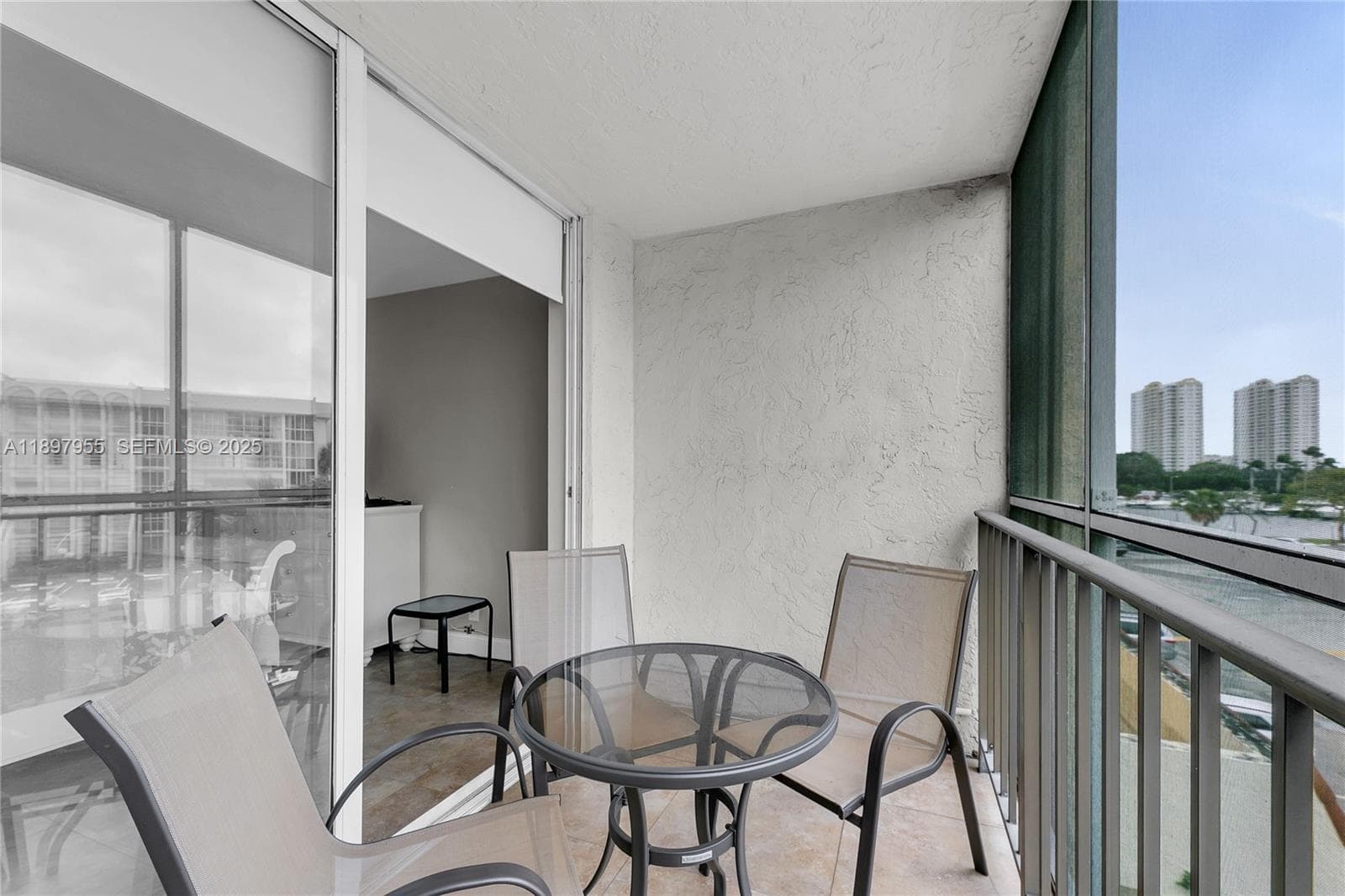 DeSoto Park · #306 in Hallandale Beach - Photo 8