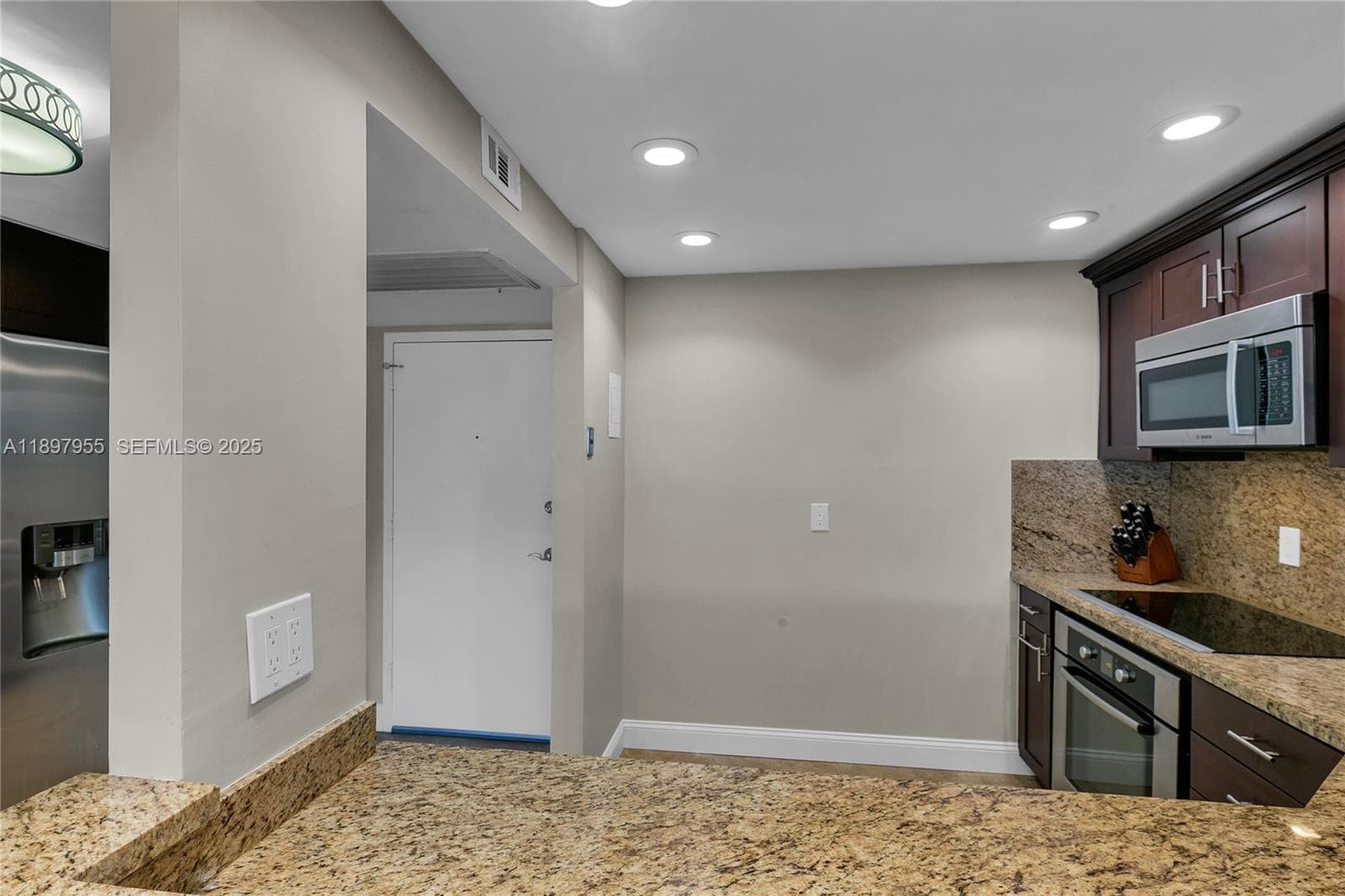 DeSoto Park · #306 in Hallandale Beach - Photo 21