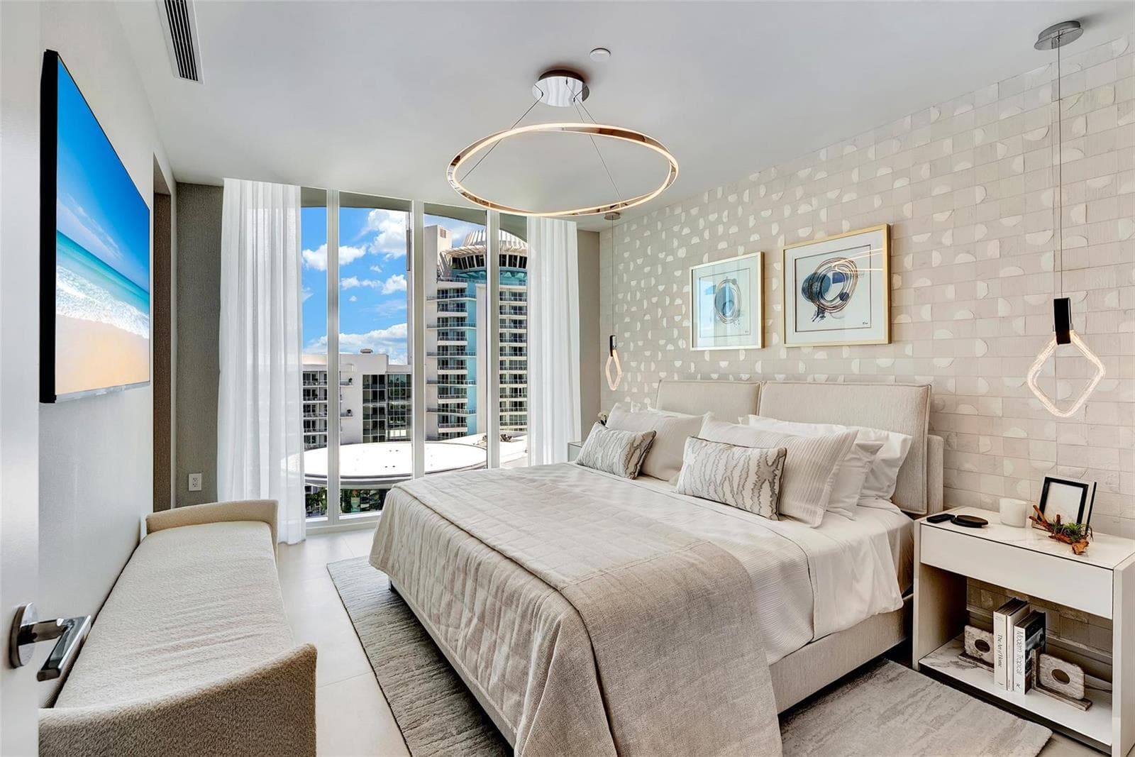Whispering Sea Pearl Suite