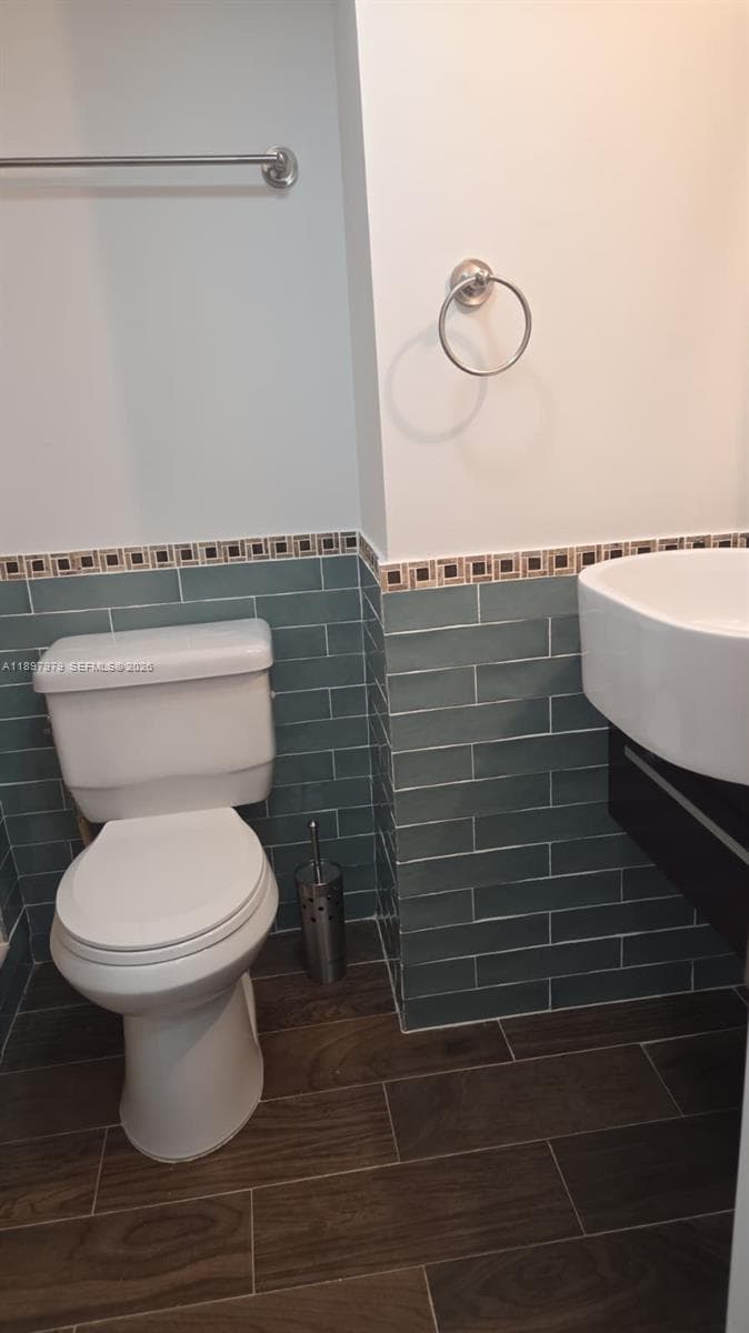 2nd bathroom