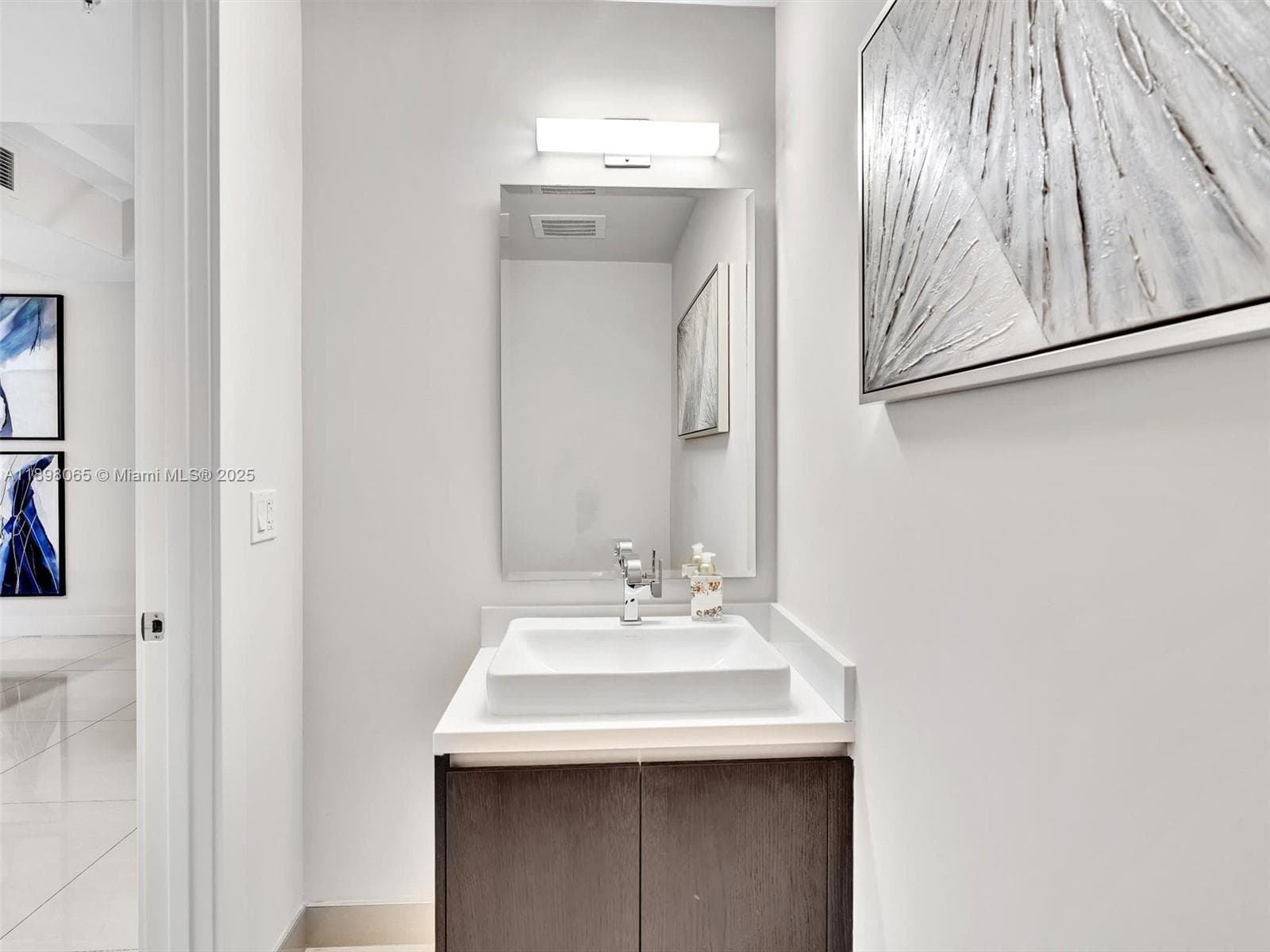 1st floor half-bath