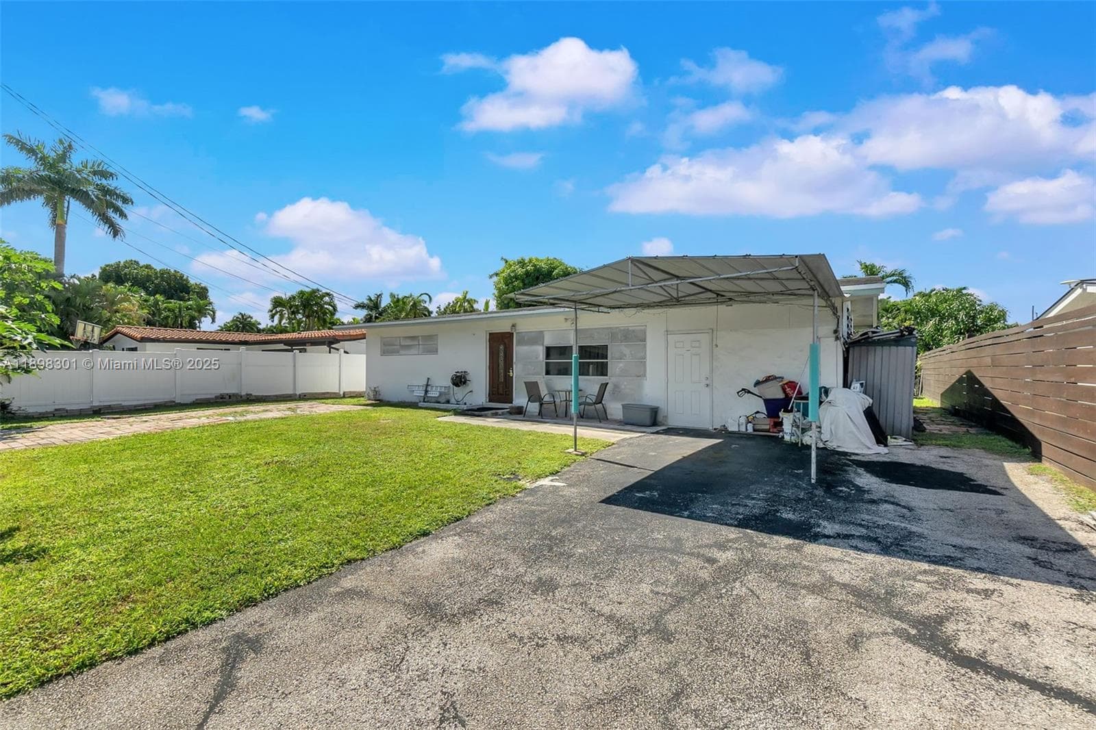2631 Flamingo Ln photo 3