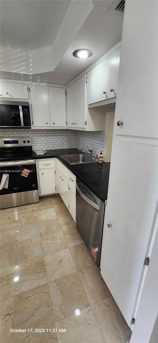ROYAL OAKS CONDO · #238 in Miami - Photo 3