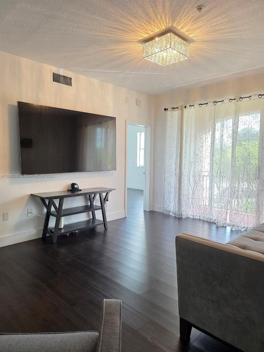 THE COURTS AT DORAL ISLES · #1332 in Doral - Photo 9