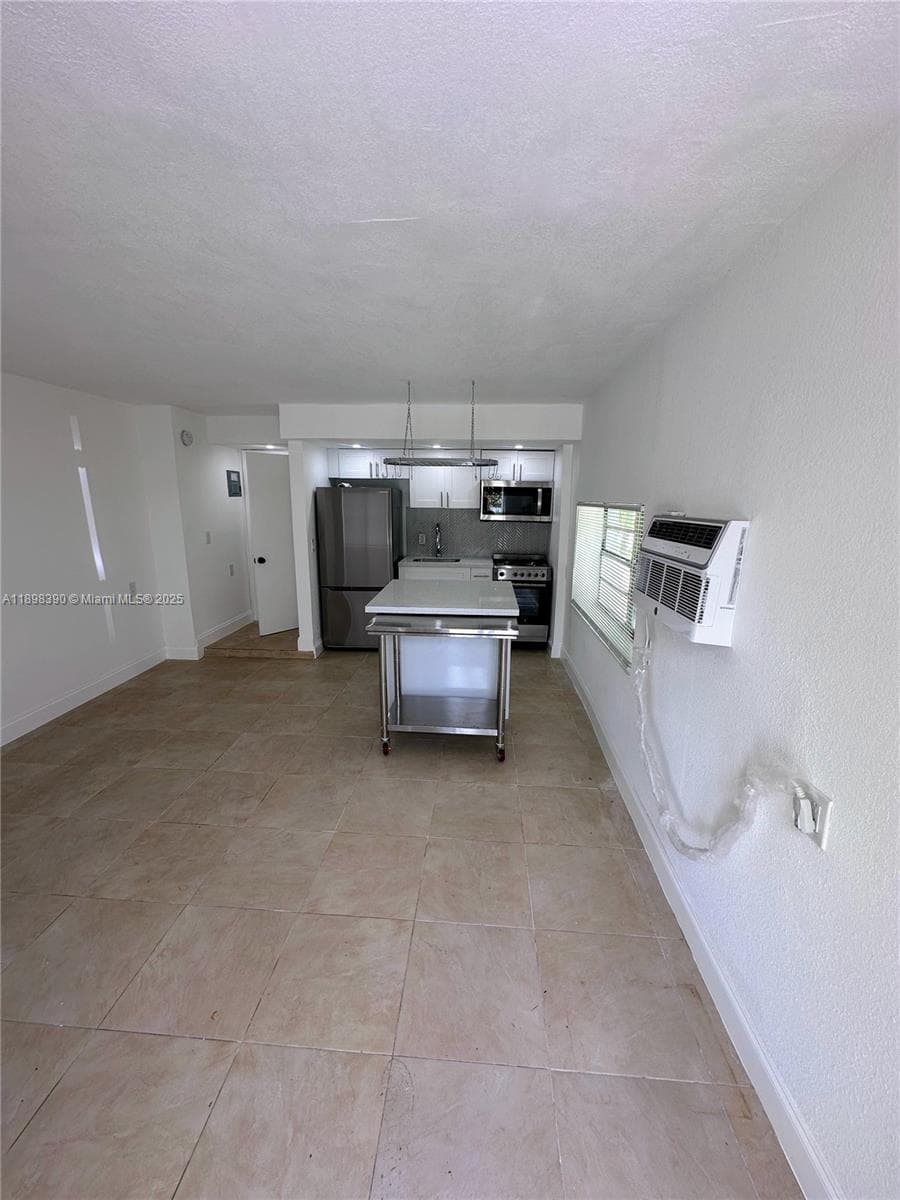 ALTOS DEL MAR NO 4 · #C-19 in Surfside - Photo 8
