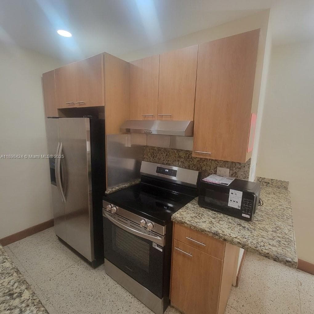 SEA WASH CONDO · #15 in Miami Beach - Photo 8