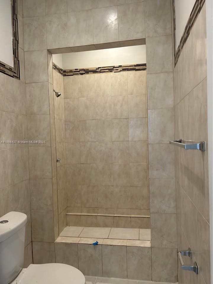 OVERBROOK SHORES NO 3 · #2 in North Miami - Photo 16
