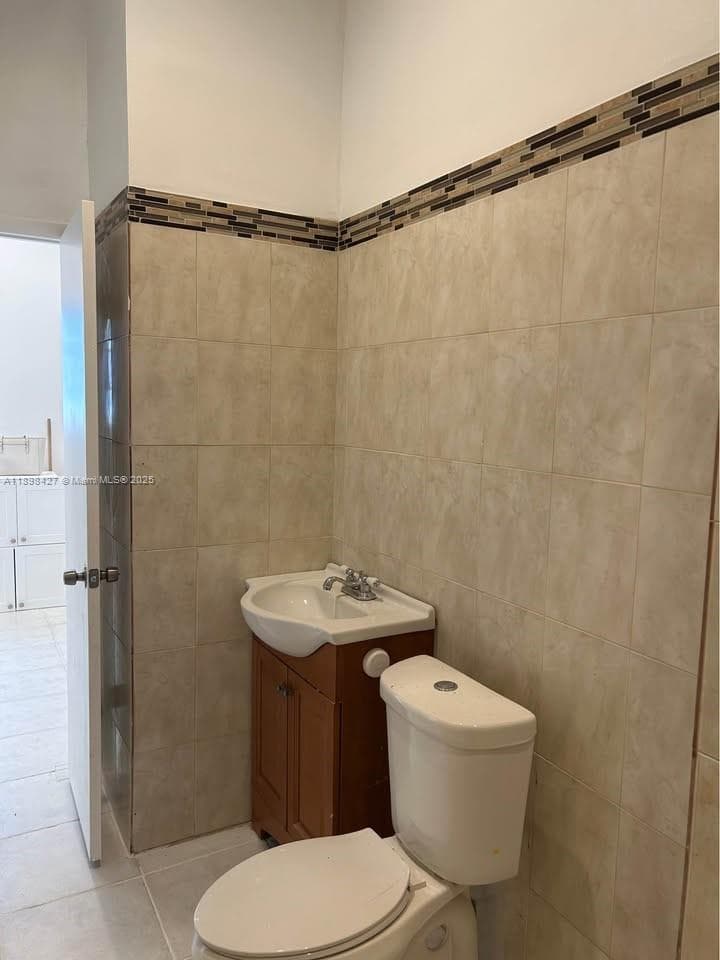 OVERBROOK SHORES NO 3 · #2 in North Miami - Photo 14