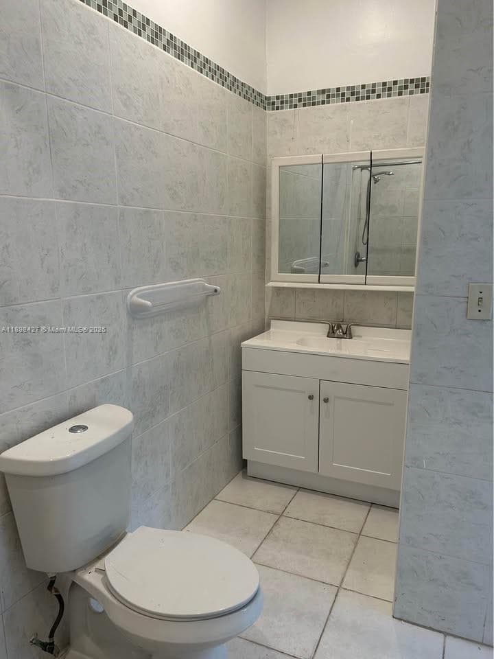 OVERBROOK SHORES NO 3 · #2 in North Miami - Photo 11