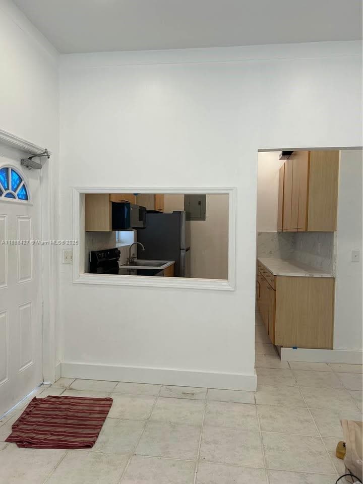 OVERBROOK SHORES NO 3 · #2 in North Miami - Photo 4
