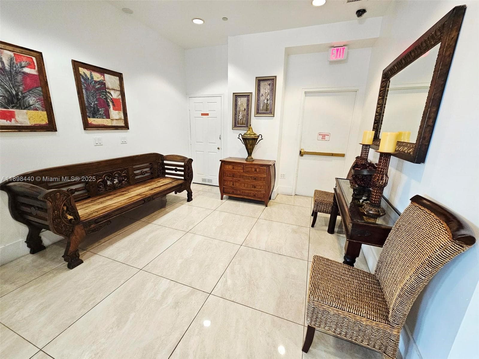 SHAMROCK BY THE GABLES · #511 in Miami - Photo 17