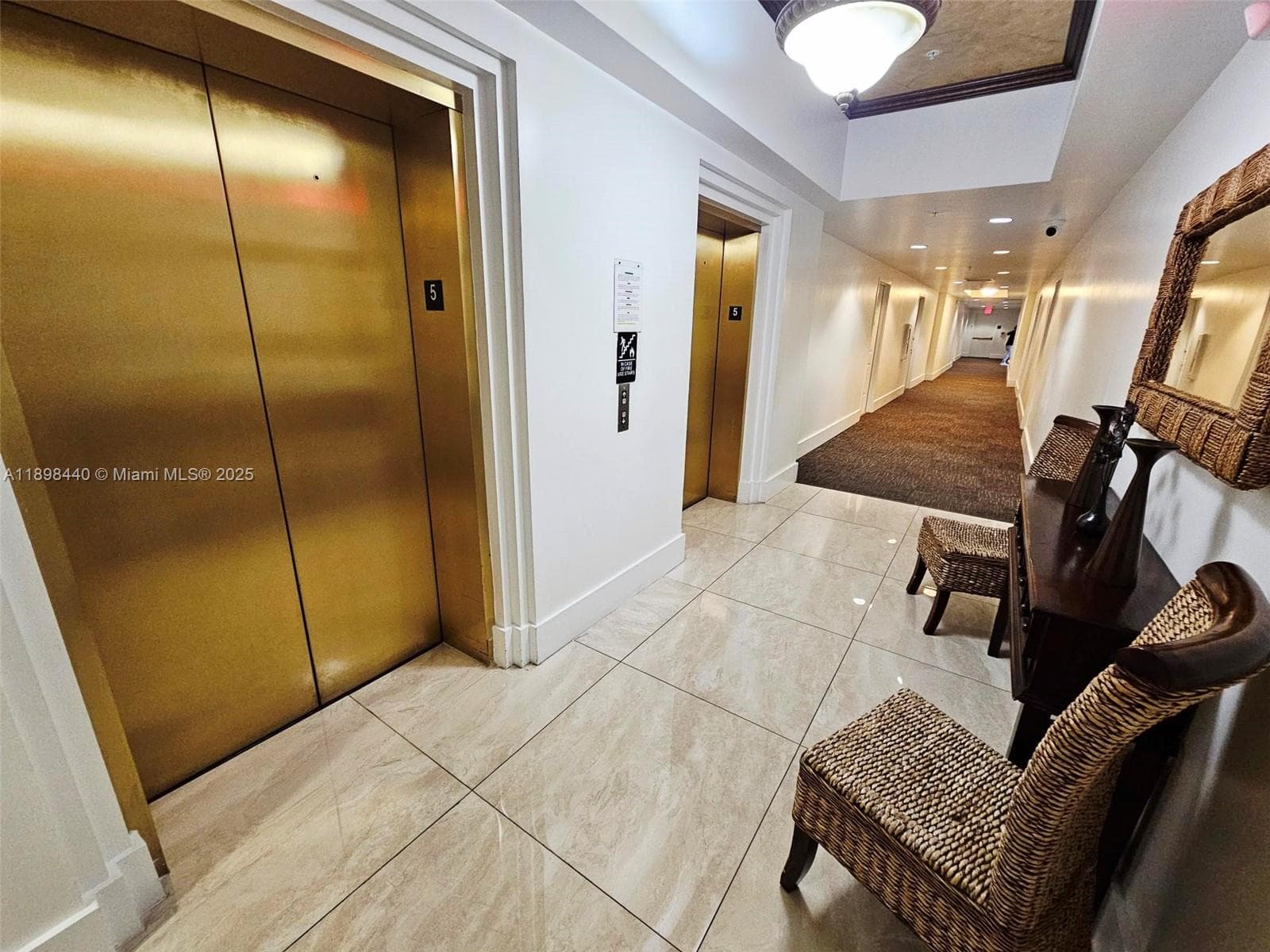 SHAMROCK BY THE GABLES · #511 in Miami - Photo 4
