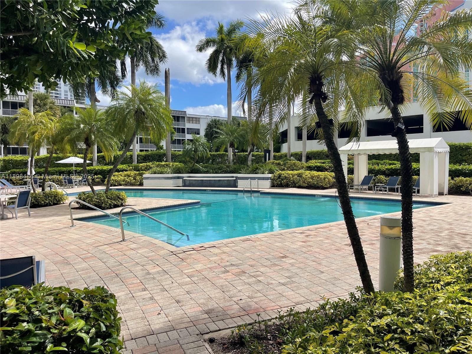 PARC CENTRAL AVENTURA EAS · #205 in Aventura - Photo 29