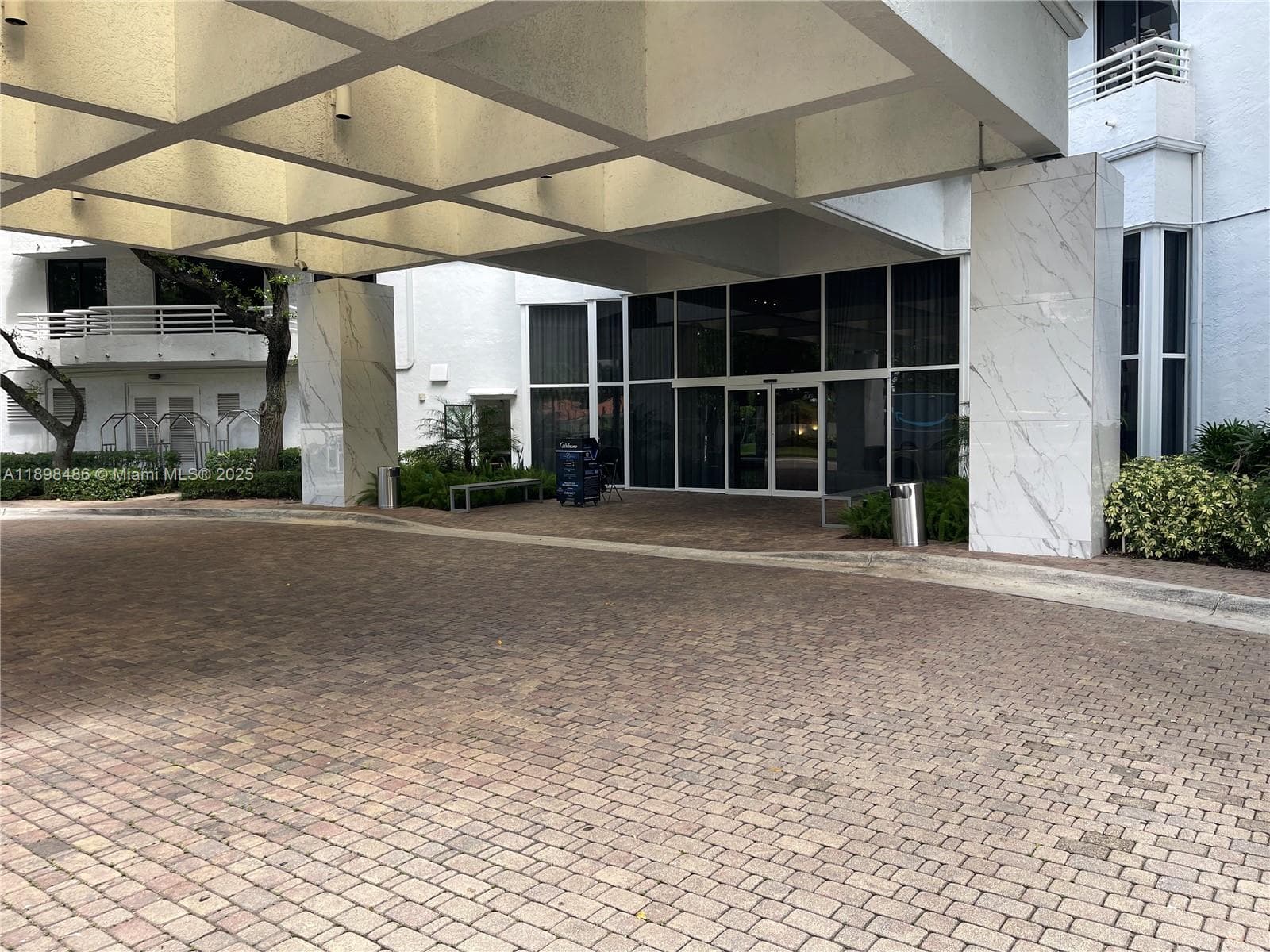 PARC CENTRAL AVENTURA EAS · #205 in Aventura - Photo 34