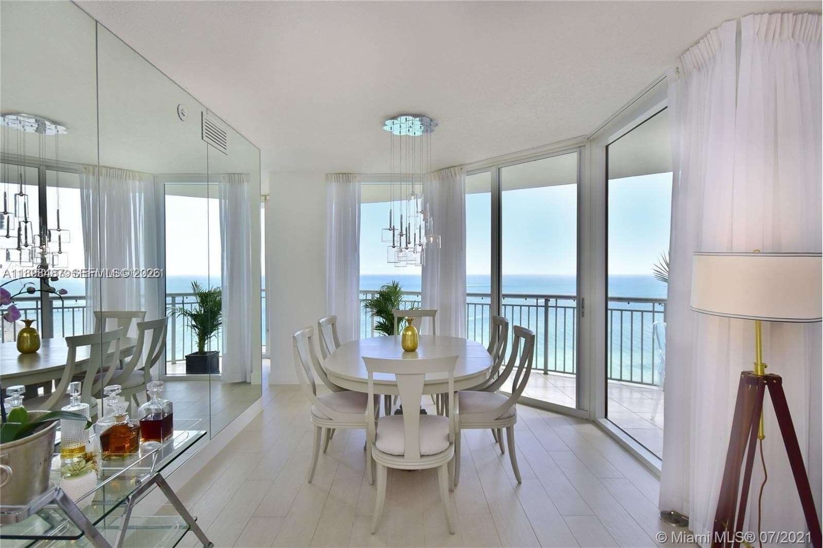 Ocean Point Beach Club · #2002 in Sunny Isles Beach - Photo 4