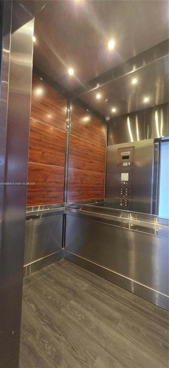 Elevator