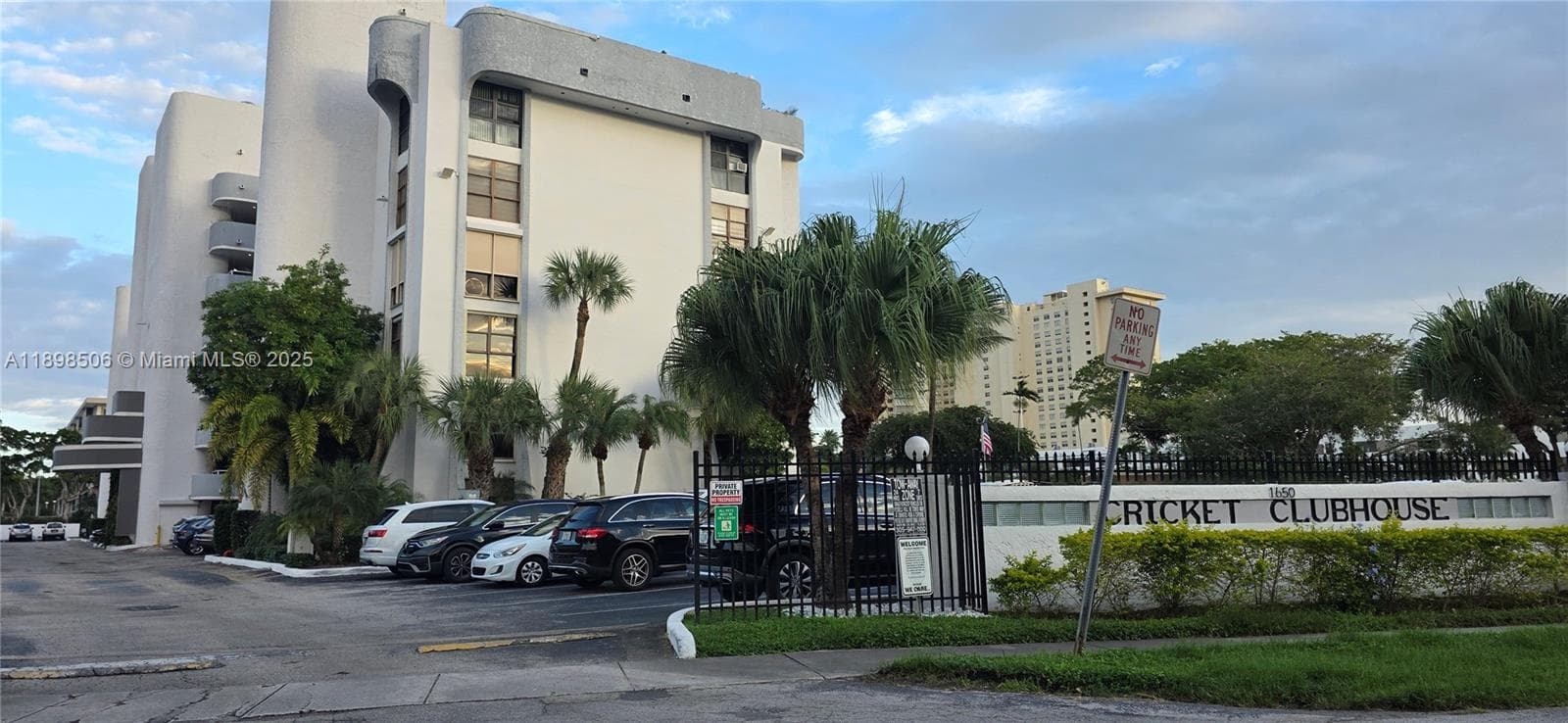 CRICKET CLUBHOUSE CONDO · #310 in Miami - Photo 55