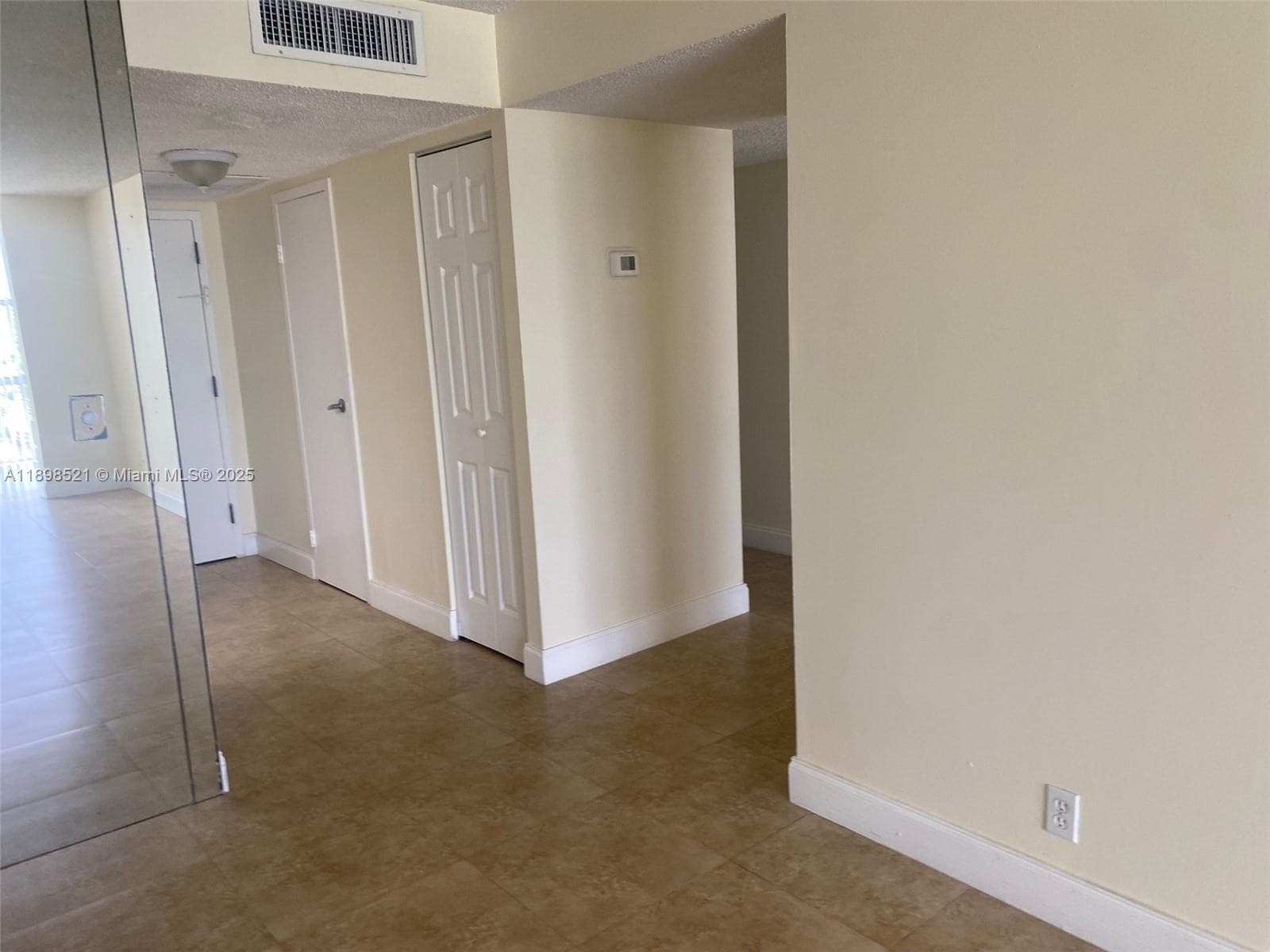 OCEANVIEW PARK CONDO · #427 in Hallandale Beach - Photo 10