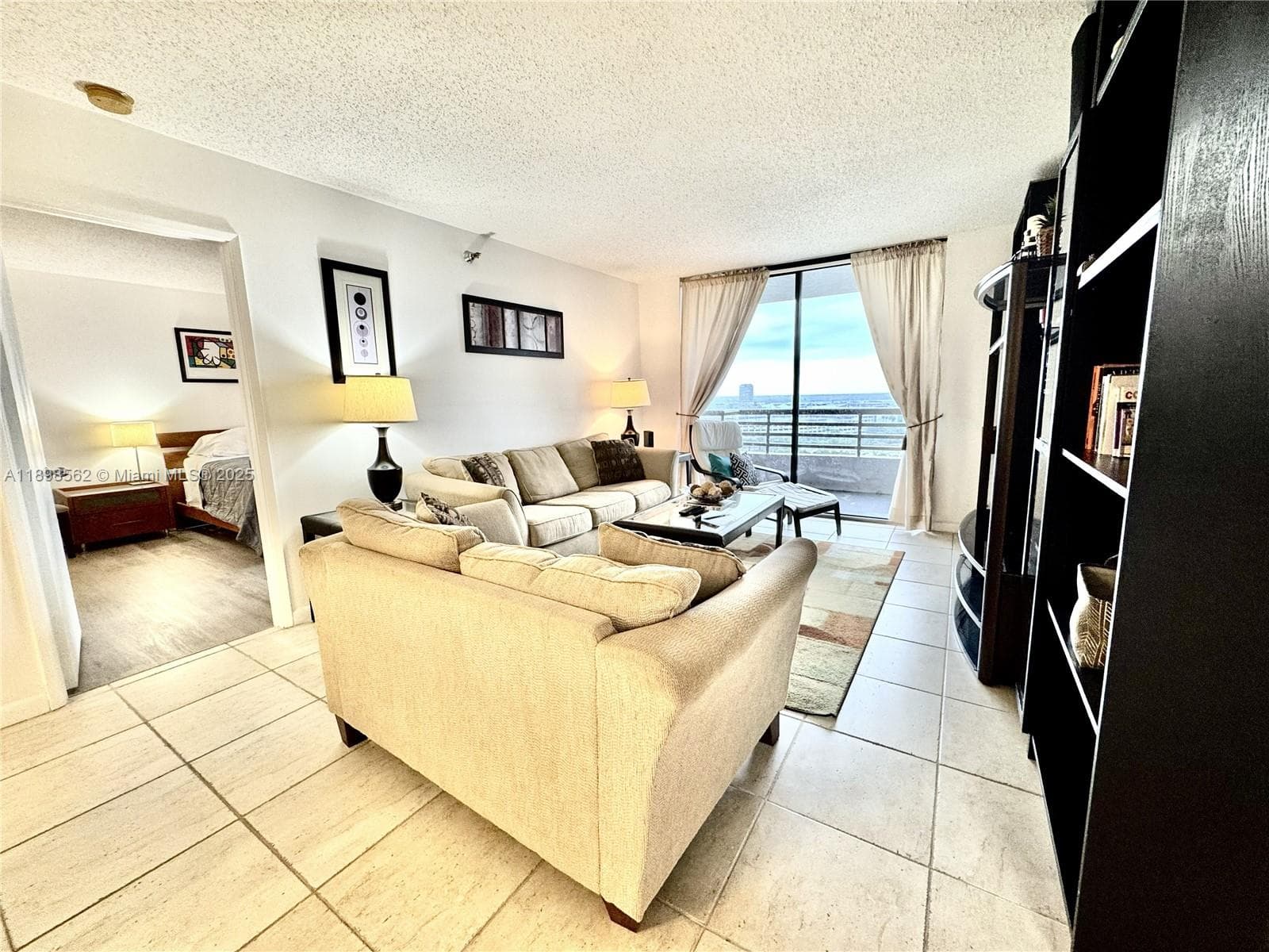 PARC CENTRAL AVENTURA SOU · #1503 in Aventura - Photo 9