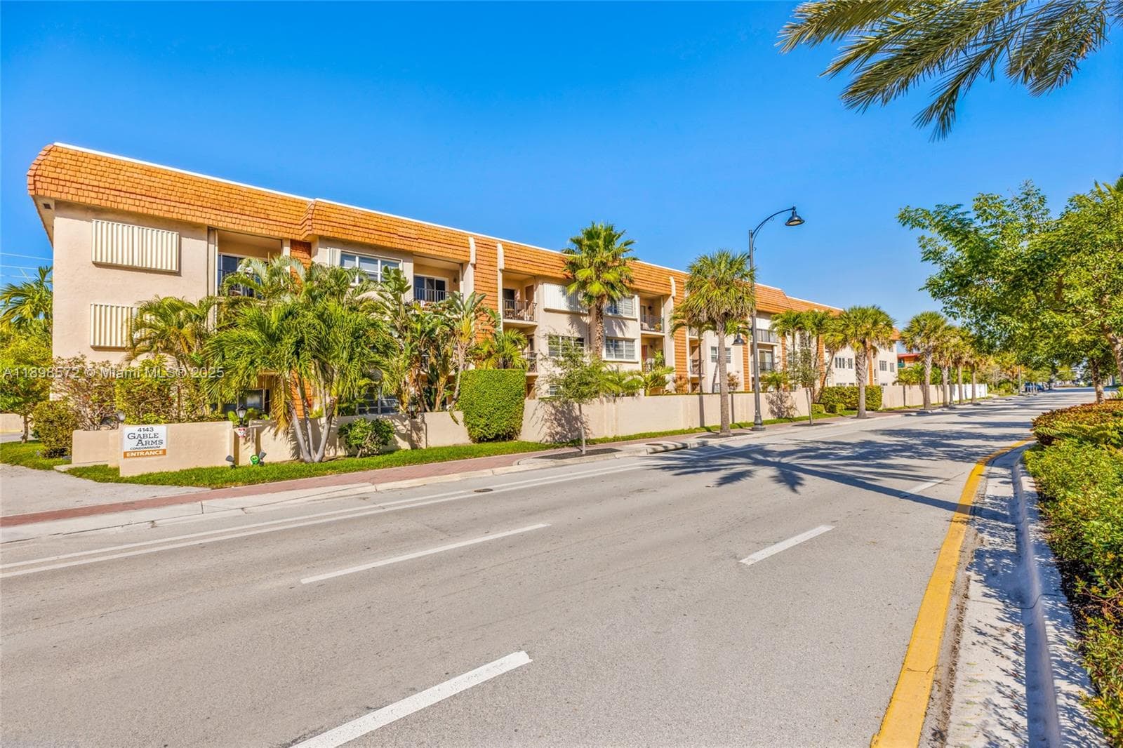 GABLE ARMS CONDO · #104 in Fort Lauderdale - Photo 12