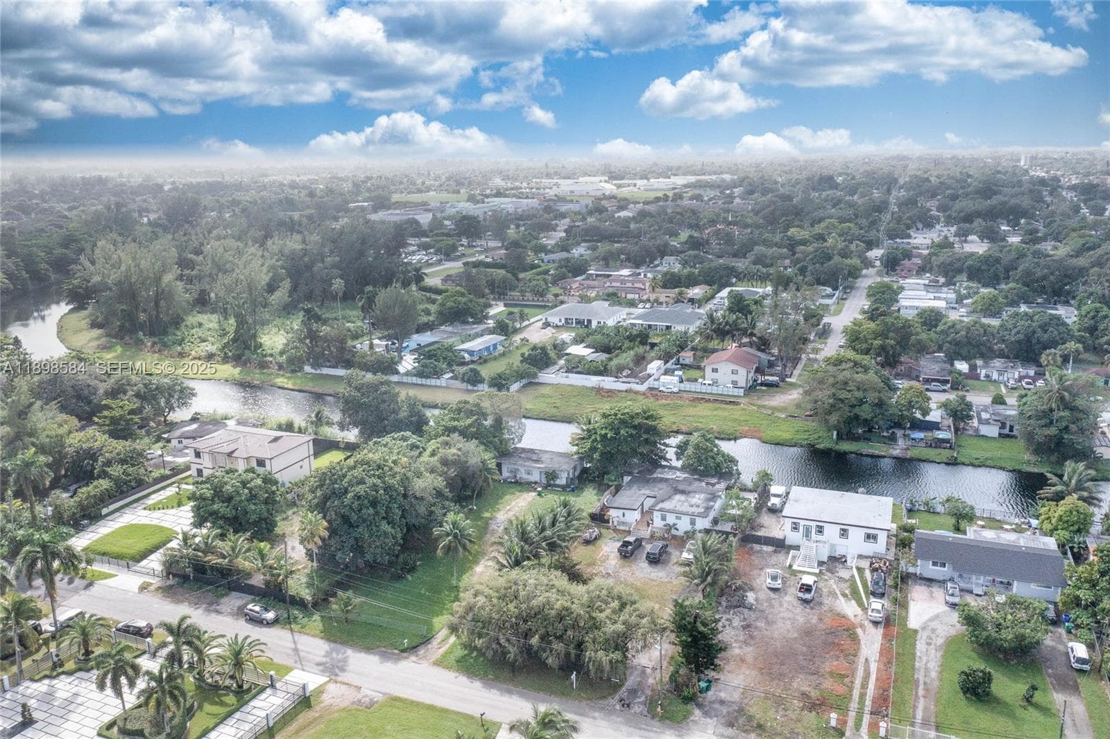 2020 NW 107th St photo 37