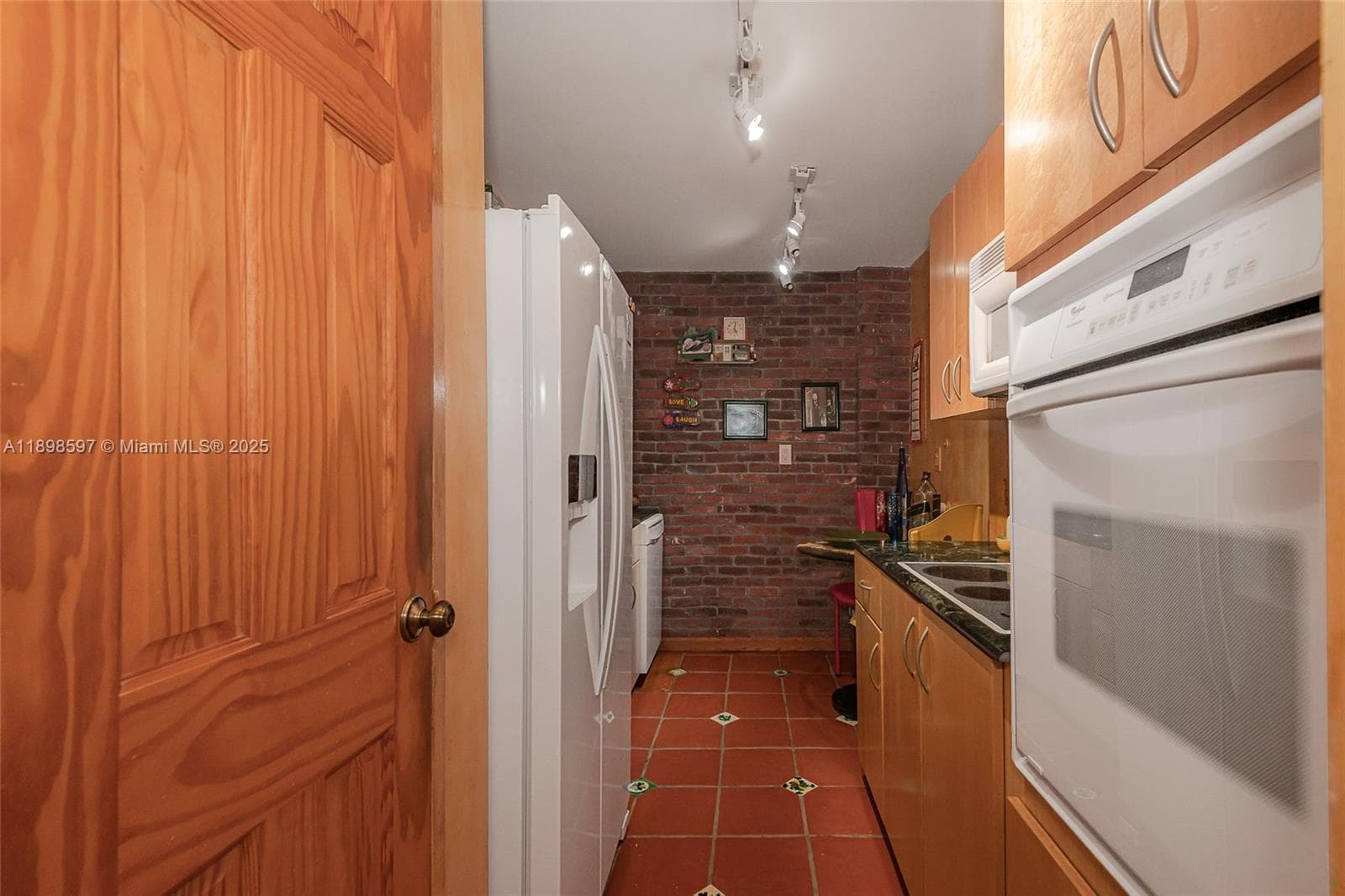 KENNEDY HOUSE · #5A in North Bay Village - Photo 13