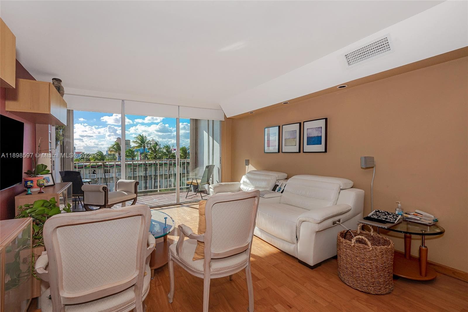 KENNEDY HOUSE · #5A in North Bay Village - Photo 3
