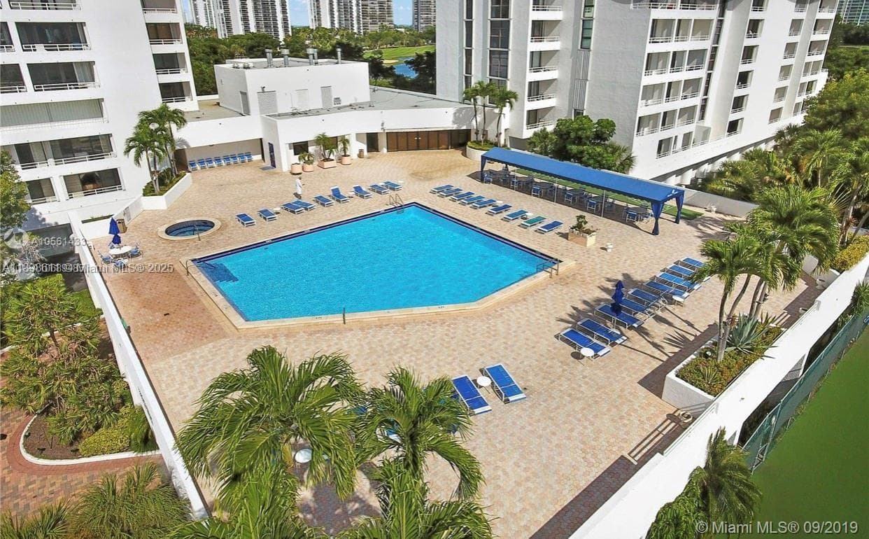 DELVISTA TOWERS CONDO · #1525 in Aventura - Photo 31