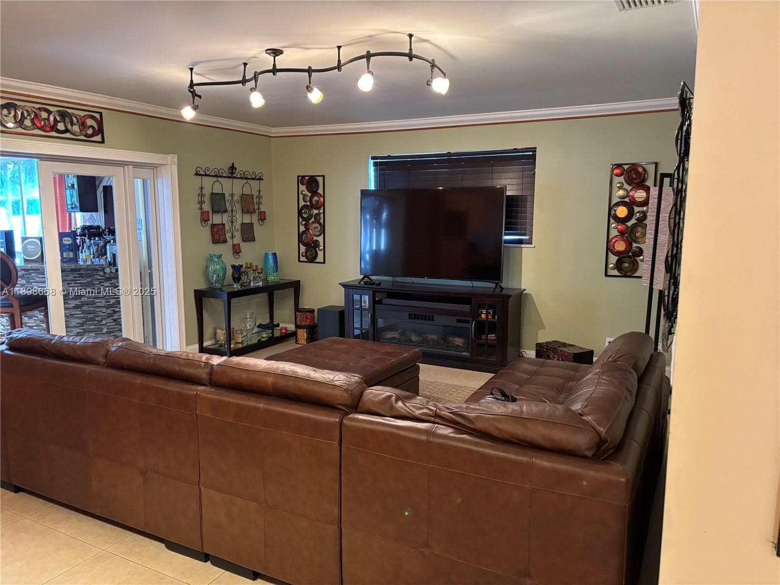 4812 Van Buren St photo 10