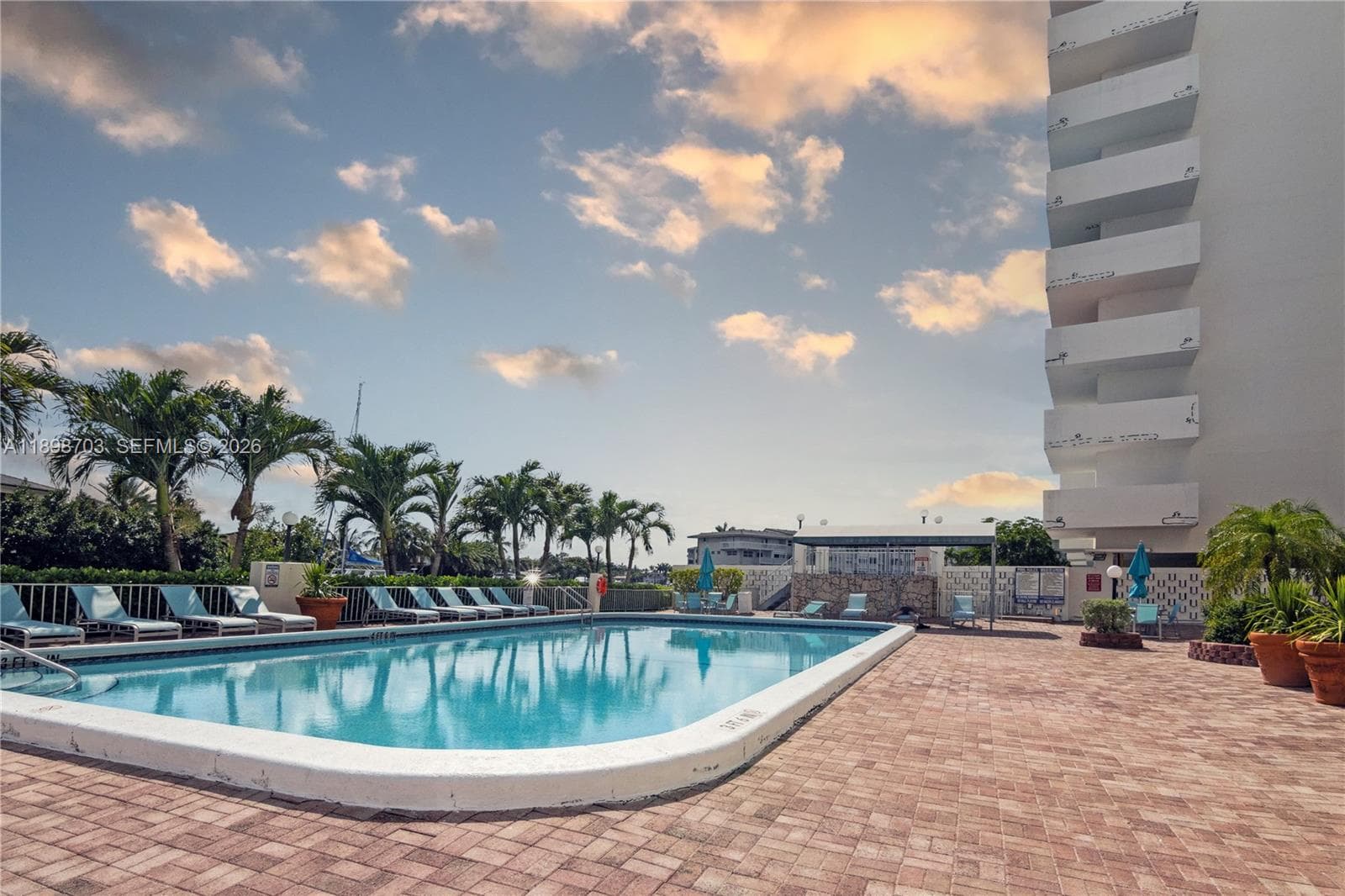 Ocean View Tower · #1012 in Hallandale Beach - Photo 6