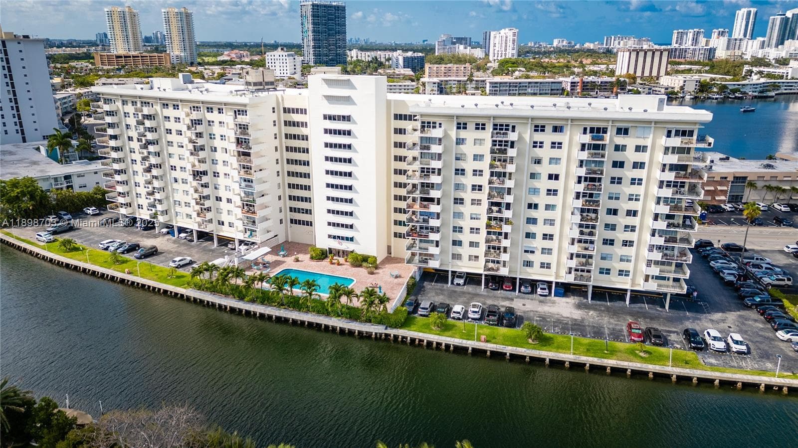 Ocean View Tower · #1012 in Hallandale Beach - Photo 44