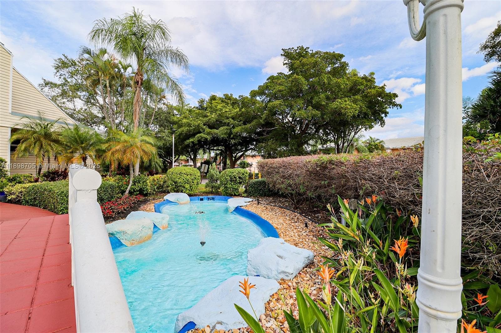 Summer Lake · #105 in Oakland Park - Photo 21