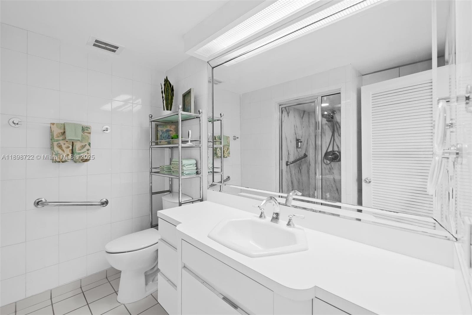 Hollywood Towers Condo · #812 in Hollywood - Photo 24