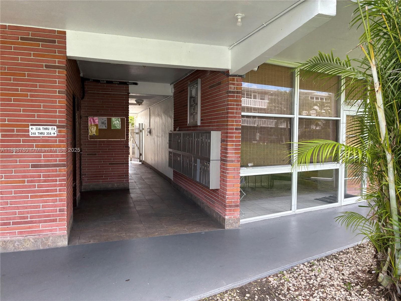 ELDORADO COUNTRY CLUB TOW · #23A in Hallandale Beach - Photo 13