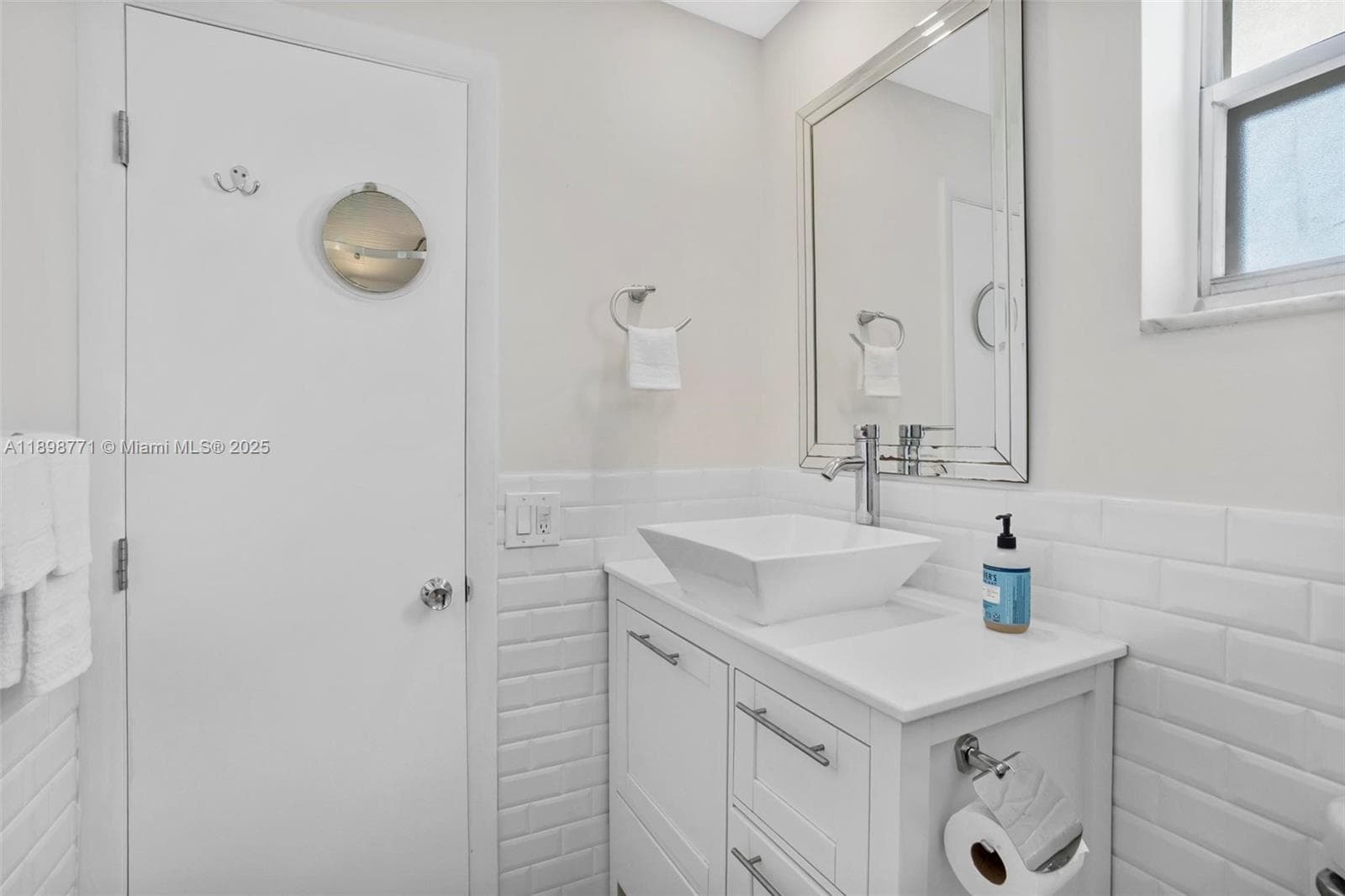 WEST COURT CONDOMINIUM · #504 in Miami Beach - Photo 13