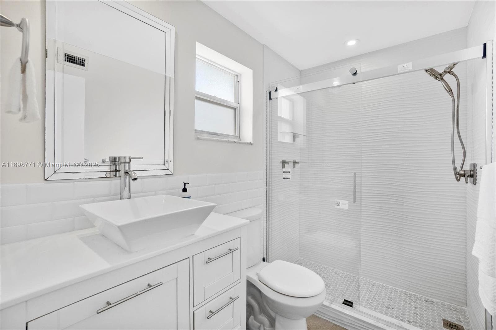 WEST COURT CONDOMINIUM · #504 in Miami Beach - Photo 12