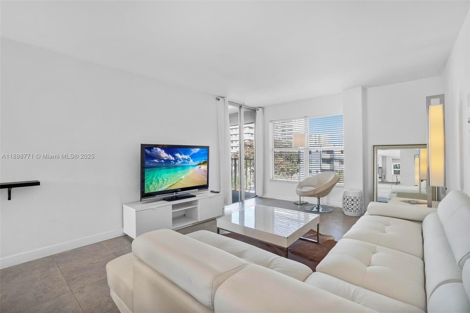 WEST COURT CONDOMINIUM · #504 in Miami Beach - Photo 8