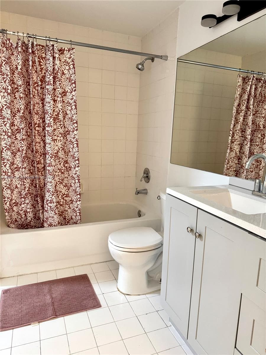yacht club aventura · #8108 in Aventura - Photo 13