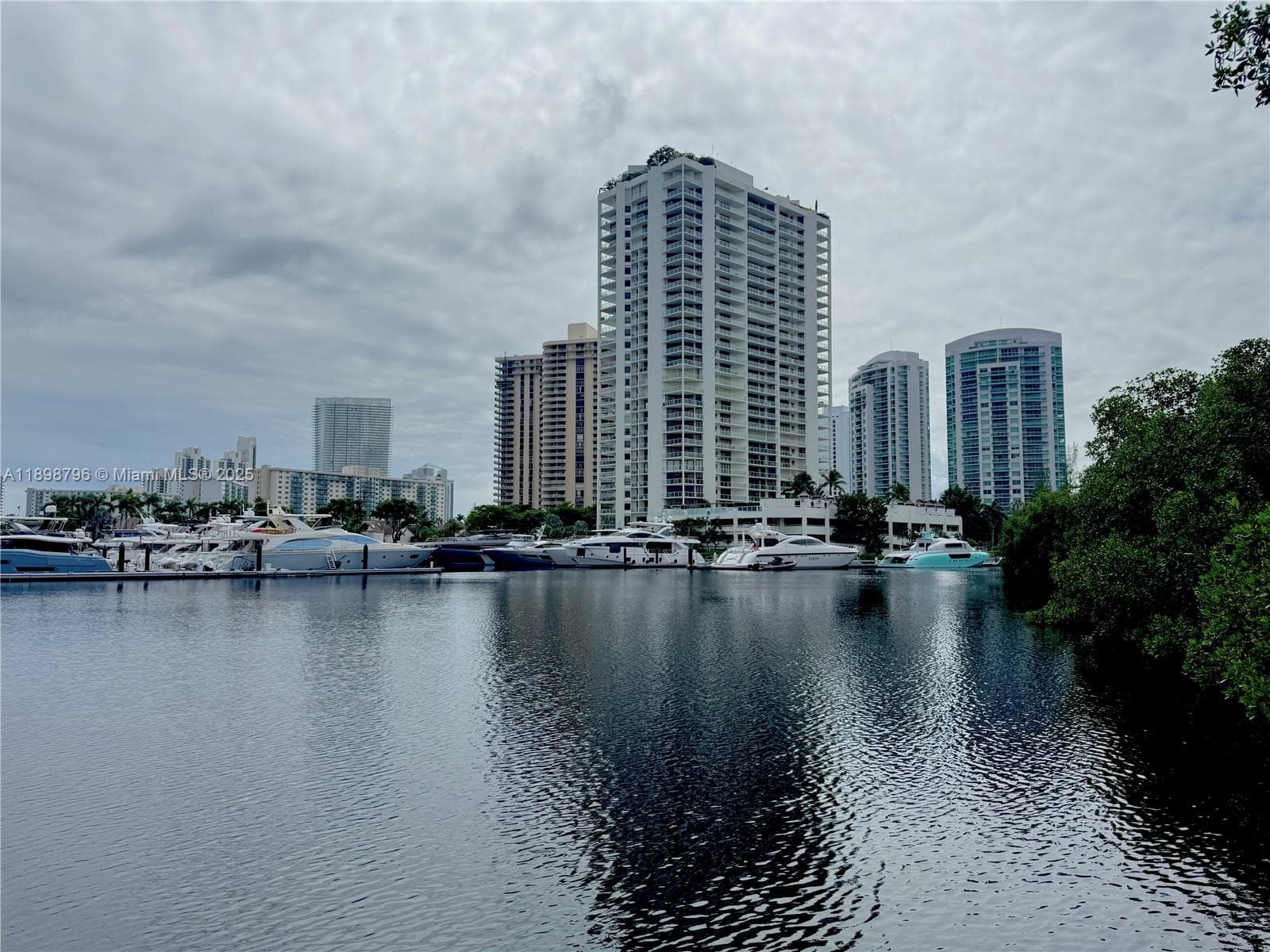 yacht club aventura · #8108 in Aventura - Photo 24