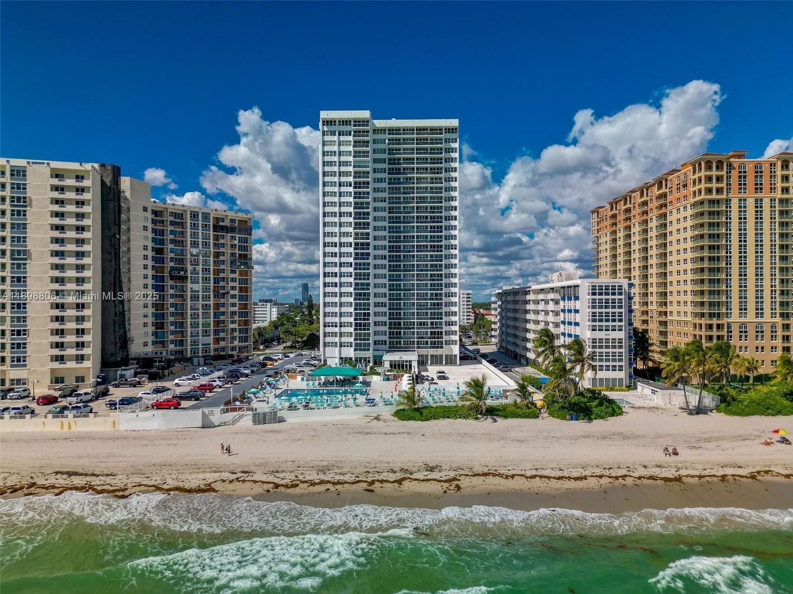 Parker Tower Condominium · #708 in Hallandale Beach - Photo 38
