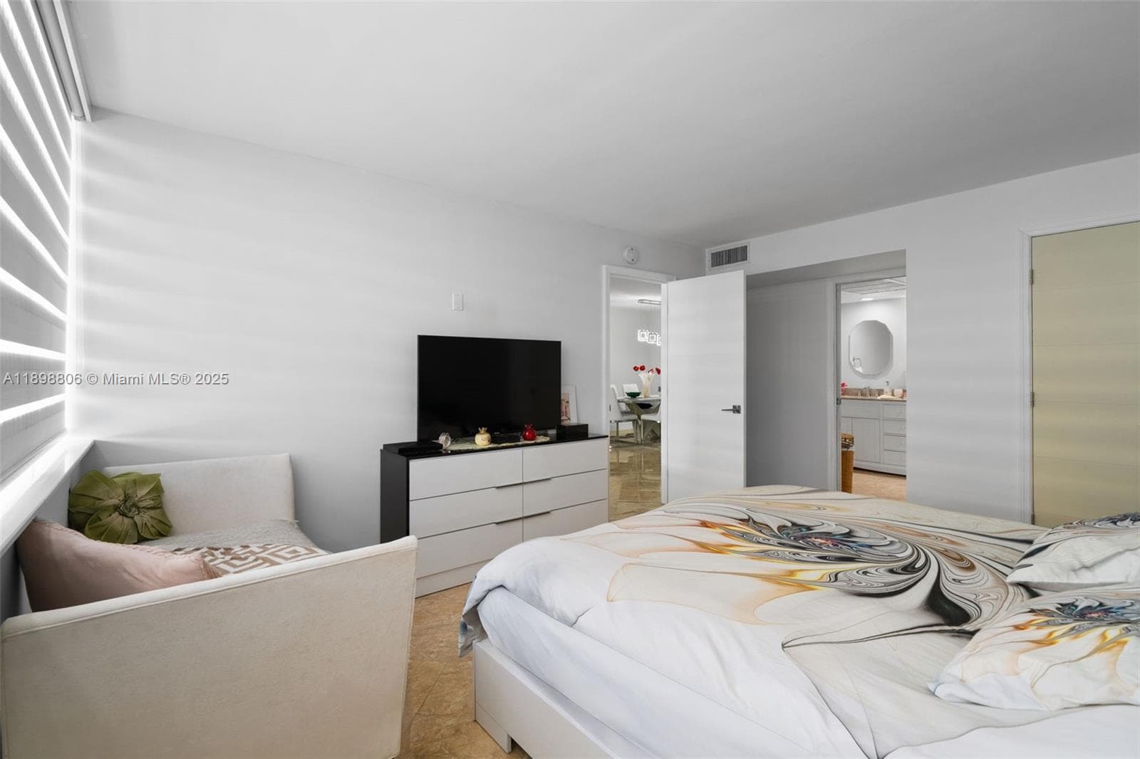 Parker Tower Condominium · #708 in Hallandale Beach - Photo 14