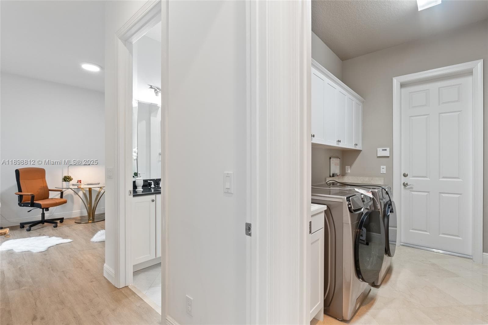 10230 Sweet Bay Ct photo 14